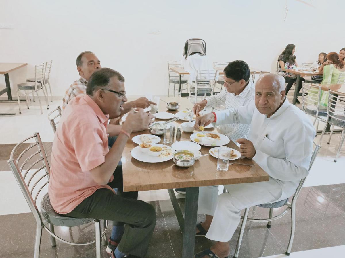 Kanha Hotel And Resort Chittorgarh エクステリア 写真